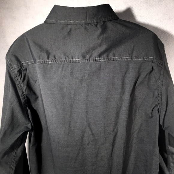 Long-sleeve slim dress shirt shiny buttons soft - Picture 4 of 6